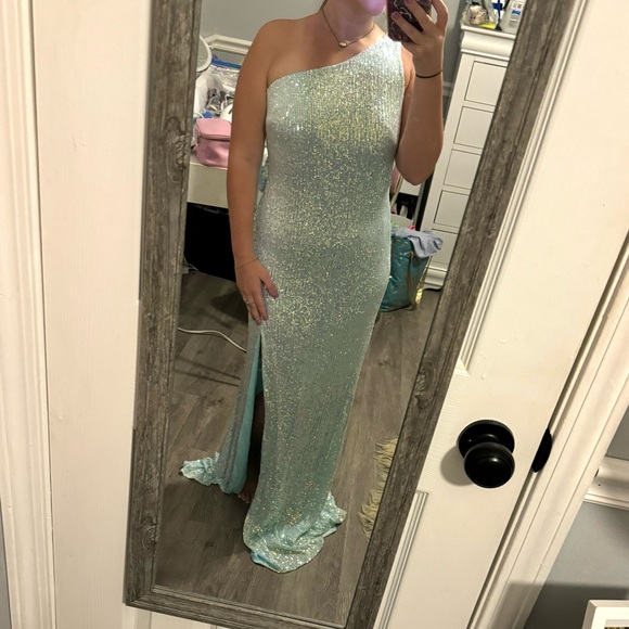 Ieena By Mac Duggal One-Shoulder Sequin Gown - Picture 11 of 12